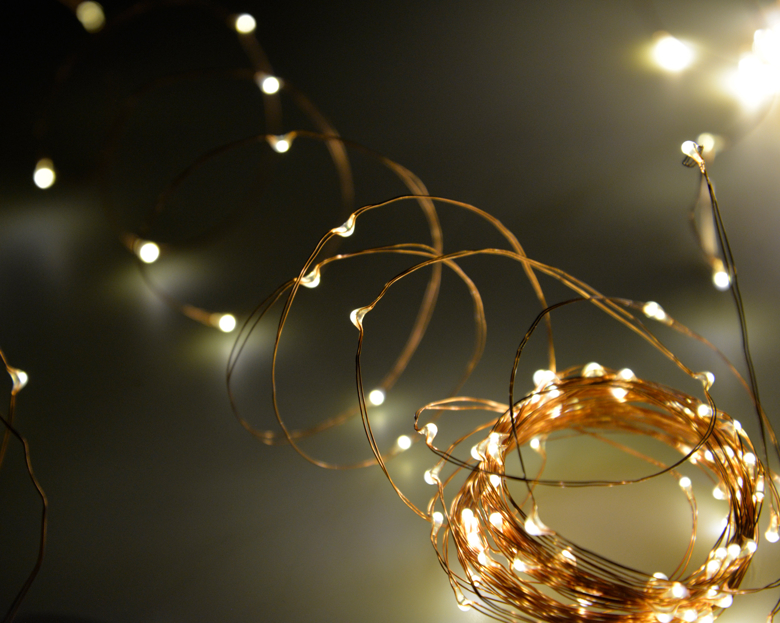 Гирлянда уличная AG-20M200-WW 1.5w/m 20m